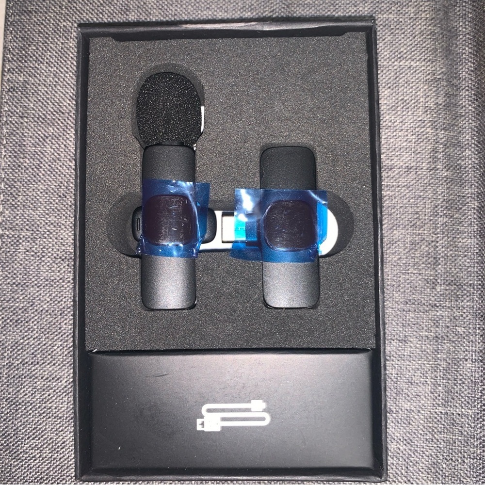 Wireless Microphone Set - Black